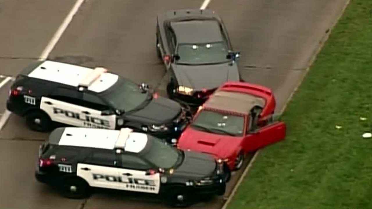 Fraser police shoot suspect after chase ending in Clinton...